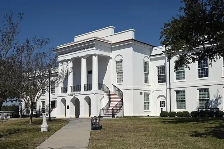 Colleton County Courthouse in Walterboro, South Carolina, home of a Fullmind virtual staffing case study